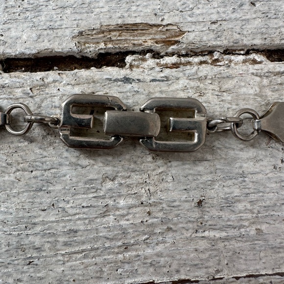 Vintage Givenchy Silver Tone GG Clasp Herringbone Chain - Picture 2 of 7